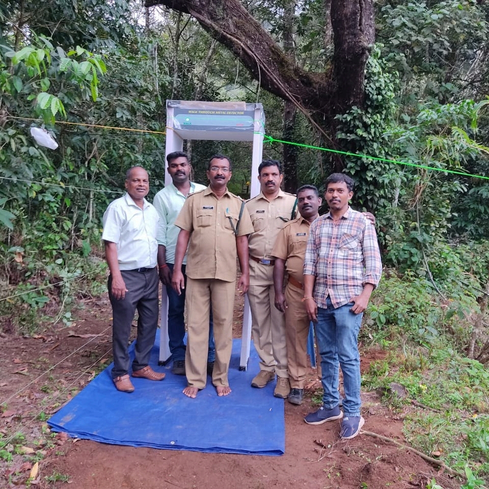 Detector House service photo 4